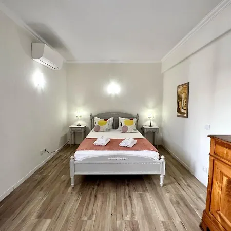 4 By Homing Διαμέρισμα *